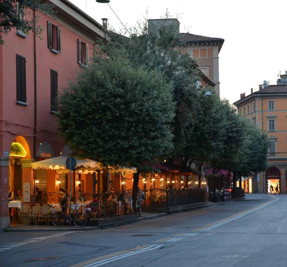 Ferienwohnung Charming Flat Righi Bologna Exterior foto