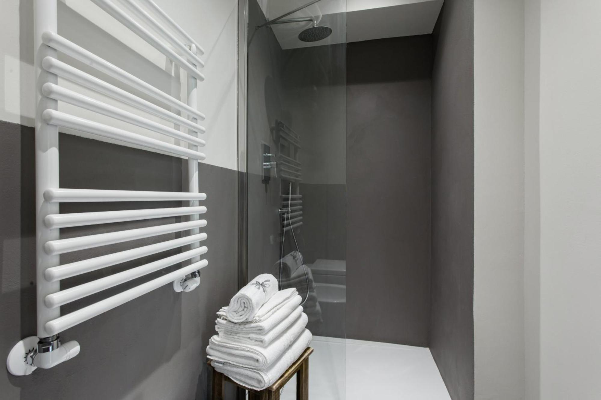 Ferienwohnung Charming Flat Righi Bologna Exterior foto